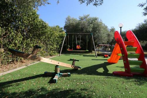 Villa Argo 3 - Beachfront, Big Gardens, Location!