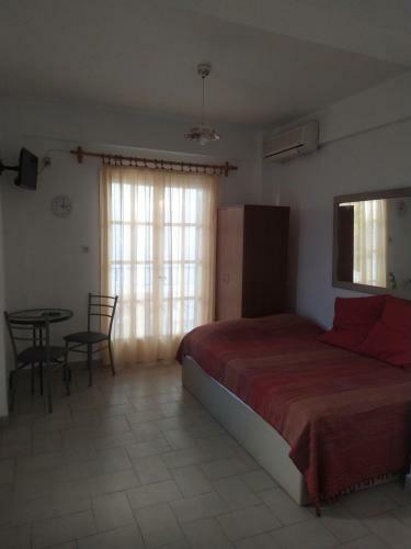 Alexandros Apartments
