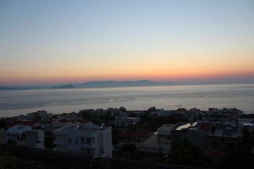 Apartamento Luxurious Modern House With Balcony And View