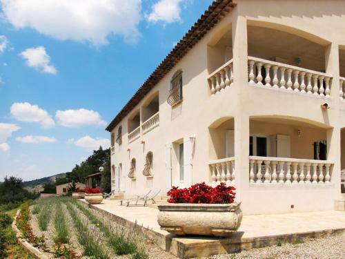 Apartment Les Salles Sur Verdon - Lcc115