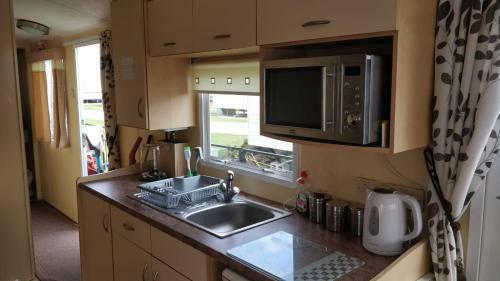 8 Berth Golden Sands (Herald)