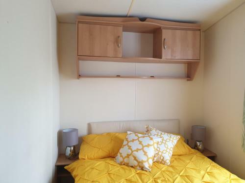 2 Bedroom Caravan Near Ingoldmells Beach