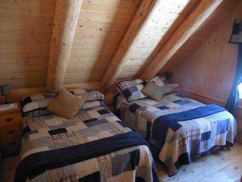 Chalets & Appartements Au Chant De La Rivi�re
