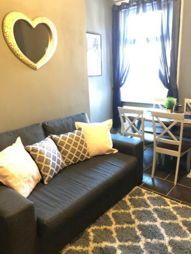 Hostal 1. Stylish Private Double Room Near Manchester City Centre
