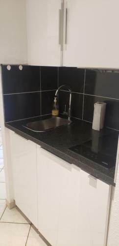 Bed & Breakfast Chambres Et Table D'h�tes Les Glycines