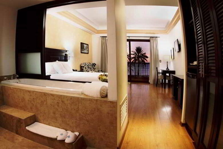 Hotel La Posada & Beach Club