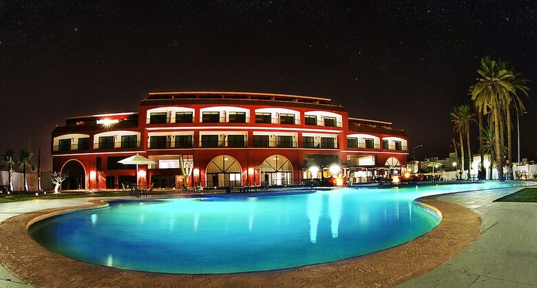 Hotel La Posada & Beach Club