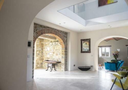 Villa Pianvecchio By Mc Luxury Rentals