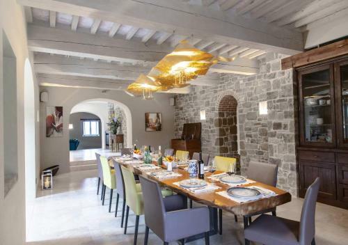 Villa Pianvecchio By Mc Luxury Rentals