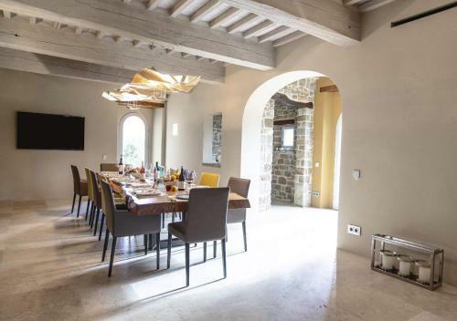 Villa Pianvecchio By Mc Luxury Rentals