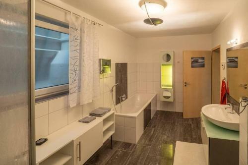 Apartamento Wohnung Mit Talblick, Ladestation E-auto