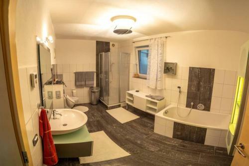 Apartamento Wohnung Mit Talblick, Ladestation E-auto