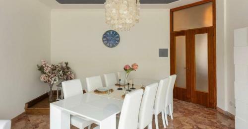 Como Diamond Apartment