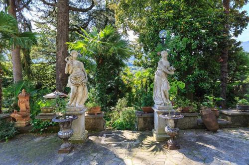 Historical Villa Gina With Magic Lake View