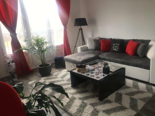 Apartamento Appartement 63 M� Proche Gare Tgv Et Rer