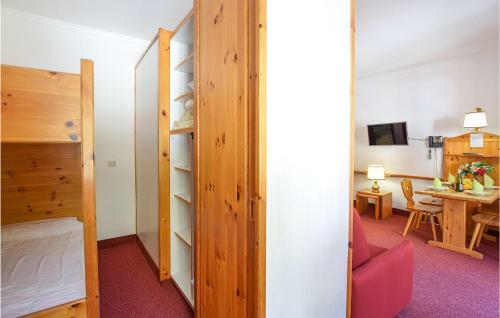 Stunning Apartment In Dobbiaco With Sauna