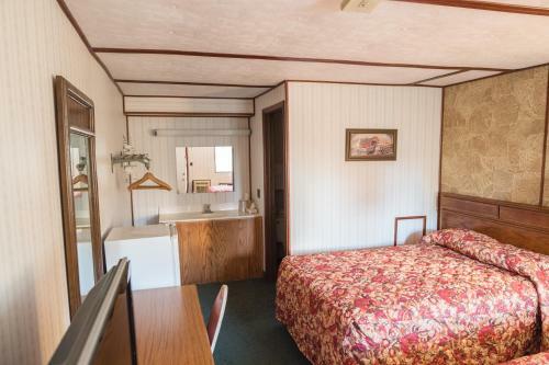 Dutch Treat Motel