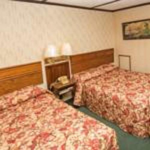 Dutch Treat Motel