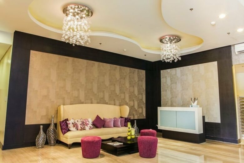 Aparthotel The Exchange Regency Residence Hotel