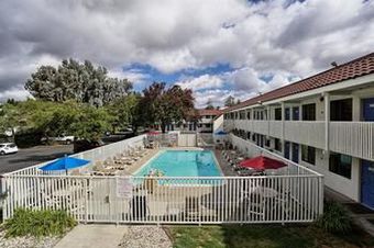 Motel 6 Petaluma