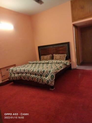 Hostal Budget House
