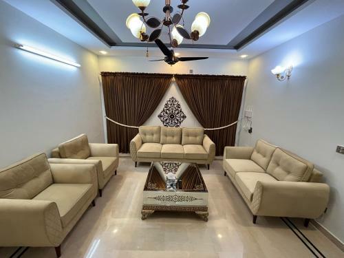 Luxury 2 Bed Portion Best Environment And Location