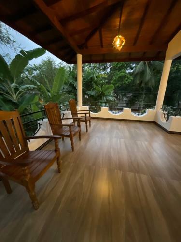 Platinum Holiday Home