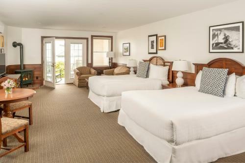 Hotel Spruce Point Inn Resort And Spa