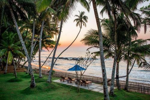 Nilwella Palms - Fabulous Beachfront Villa