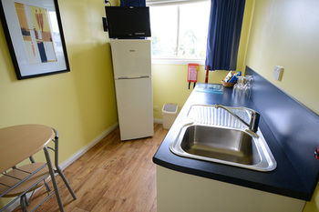 Hamilton Town House Motel
