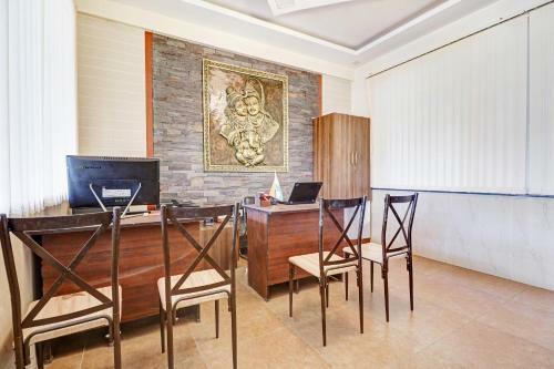 Hotel Oyo Flagship 83187 Shiv Enclave
