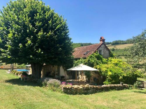 Characterful 3-bed House In Saint-ythaire