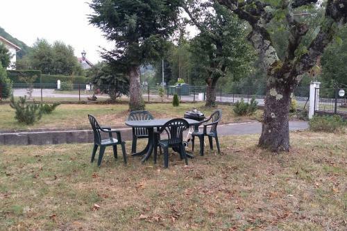 Maison Jardin Priv�e Avec Commerces 10 Mns A Pied