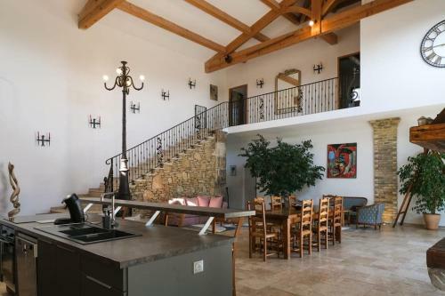 Villa Mas De La Ronci�re