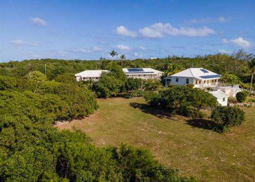 Hut Pointe #4 By Eleuthera Vacation Rentals