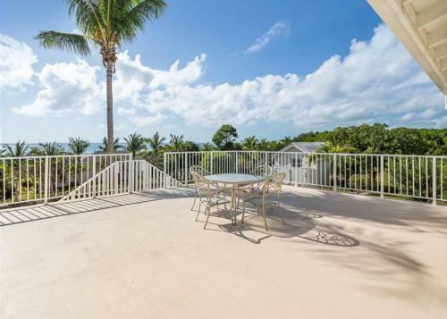 Hut Pointe Main House By Eleuthera Vacation Rentals
