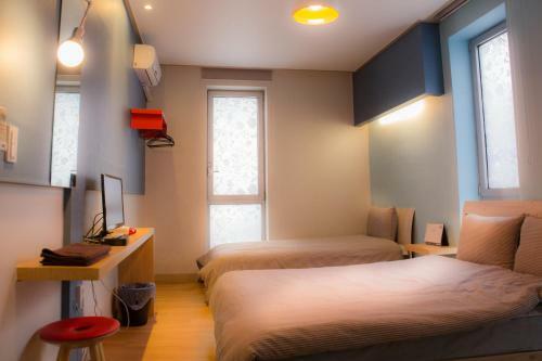 Hostal Dw Design Residence