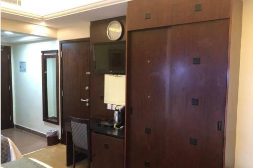 Hotel Mira Awan