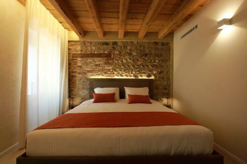 Hostal La Casa In Paese