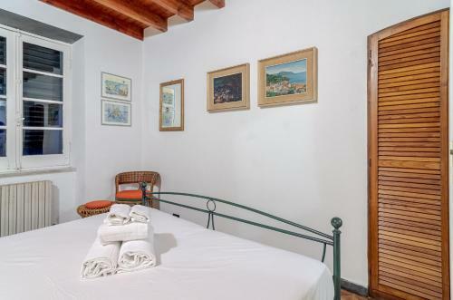 Recco Apartment With View And Pool