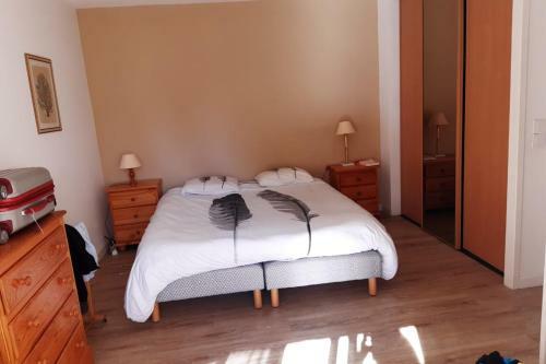 Nice Spacious Apartment With 2 Balconies And Pool