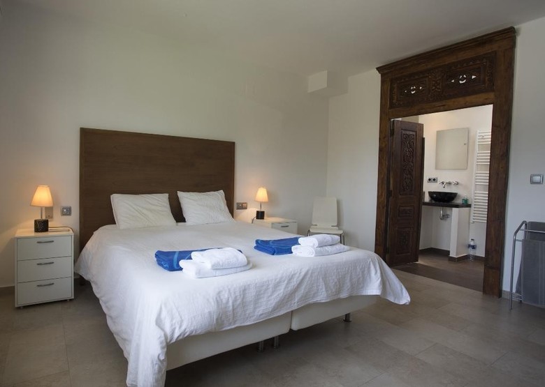 Las Marinas 8