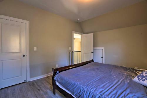 Family Home With Pool Access Near Birmingham!