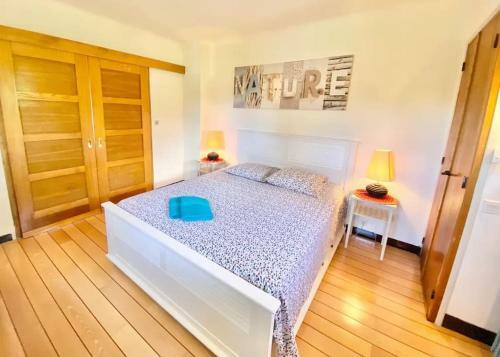 Villa Pieds Dans L'eau Vue Mer Dans Domaine Prive