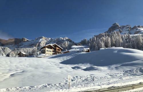 Apartment Contenteza For 6 People - San Cassiano