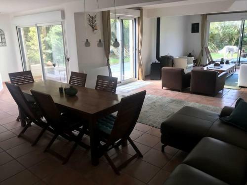 Villa Maison Proche Mer Avec Sauna, Solarium, Piscine