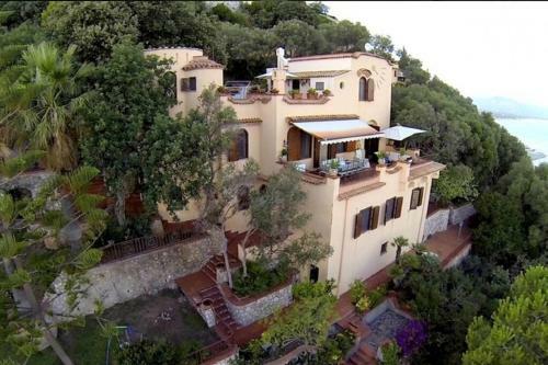 Villa Premium