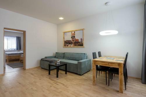 Apartm�ny Family Ar�na
