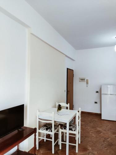 El Rio Apartments
