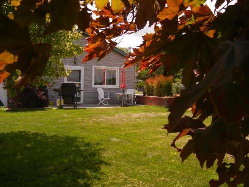Duck Pond B&B Cottage